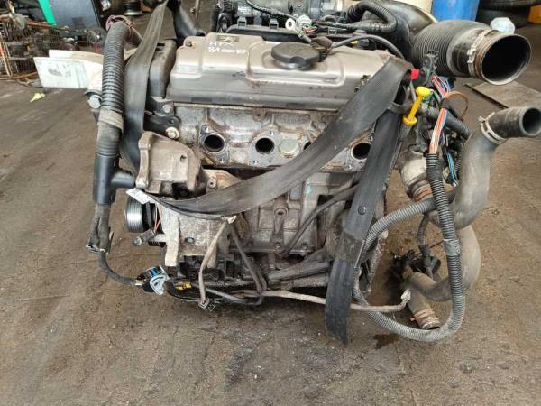 MOTEUR CITROEN/PEUGEOT 206 1.1 ESSENCE HFX - Vue 3